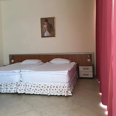 Atol Hotel 3*