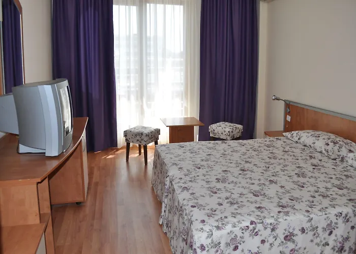 Atol 3* Sluneční pobřeží