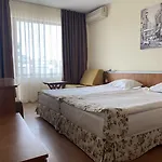 Atol Hotel