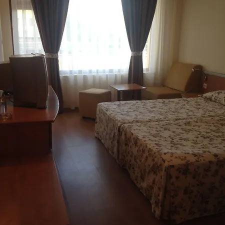 Hotell Atol Slăntjev Brjag
