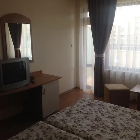 Hotell Atol Slăntjev Brjag