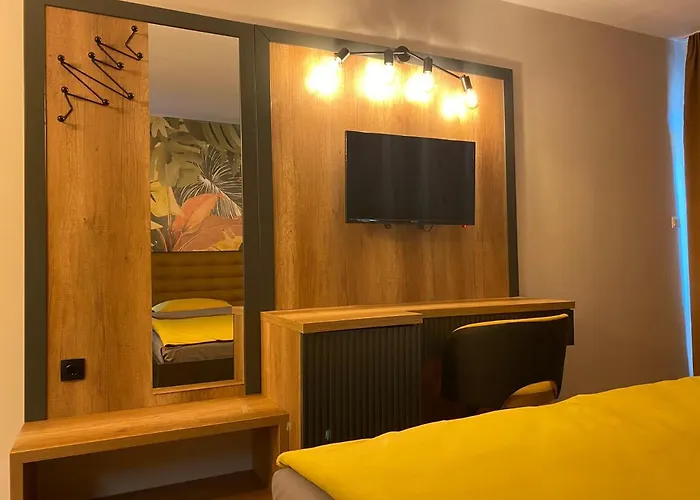 Готель Atol 3*